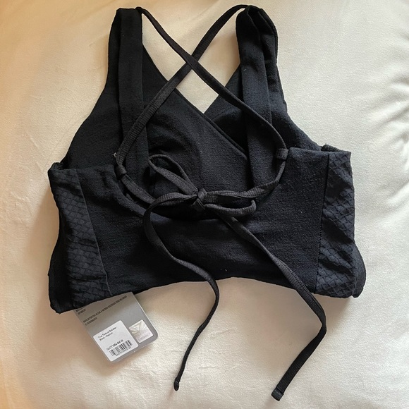 Gymshark True Texture Bralette - Black NWT - Picture 7 of 8